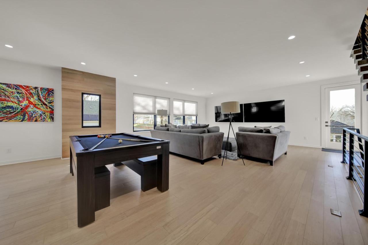 Amazing Views Rooftop Patio, Gym And Game Holiday home *