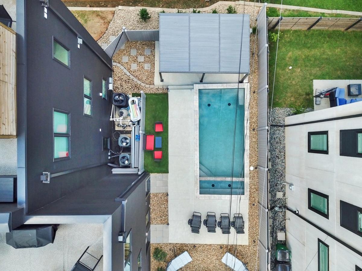 Amazing Views Rooftop Patio, Gym And Game Holiday home *