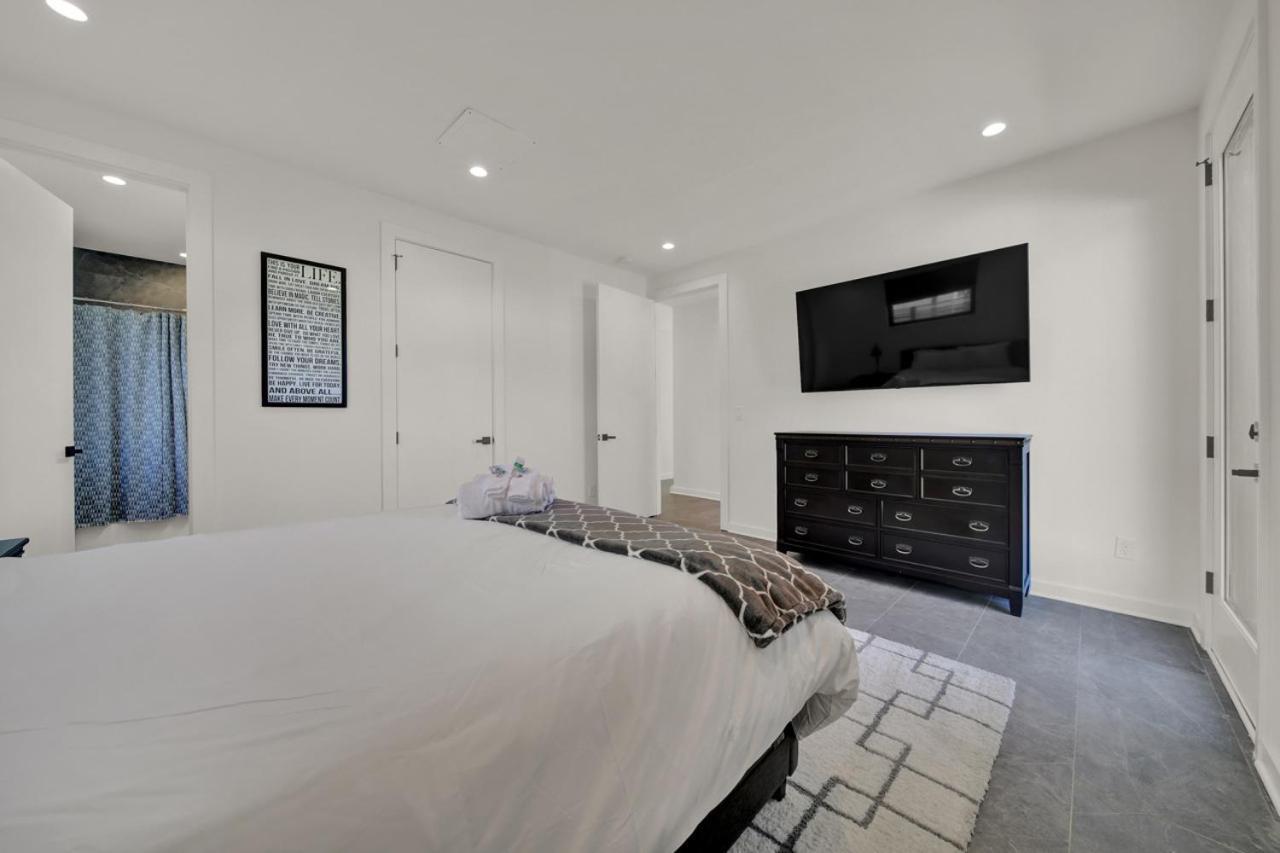 Holiday home Amazing Views Rooftop Patio, Gym And Game *